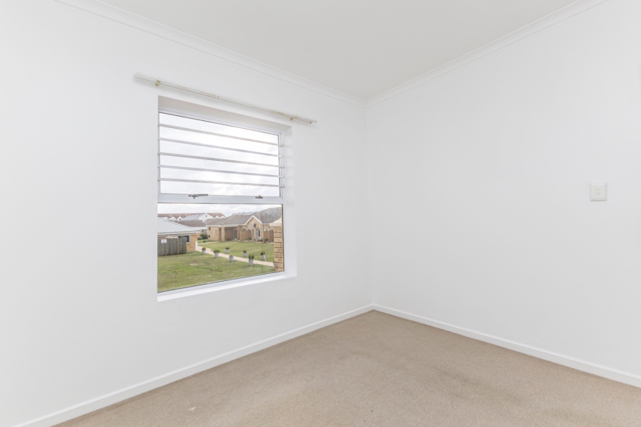 2 Bedroom Property for Sale in Whispering Pines Western Cape